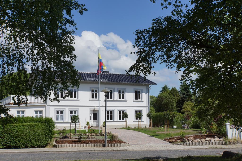 Haus Buddenbrock Auf Ruegen Вік-ауф-Рюґен Екстер'єр фото